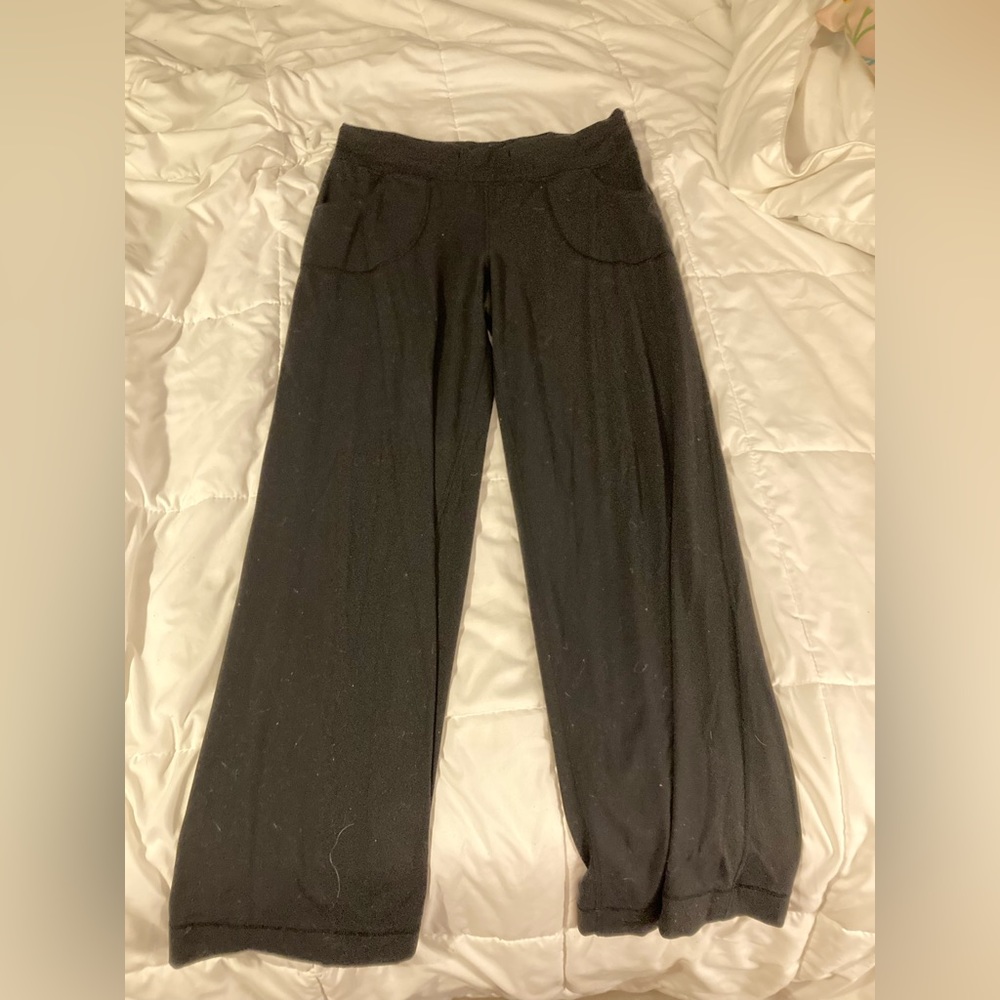 Lululemon yoga pants